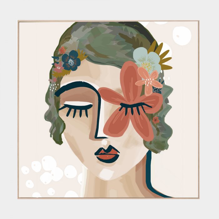 Olive-Daphanie_Front_N_G-700x700