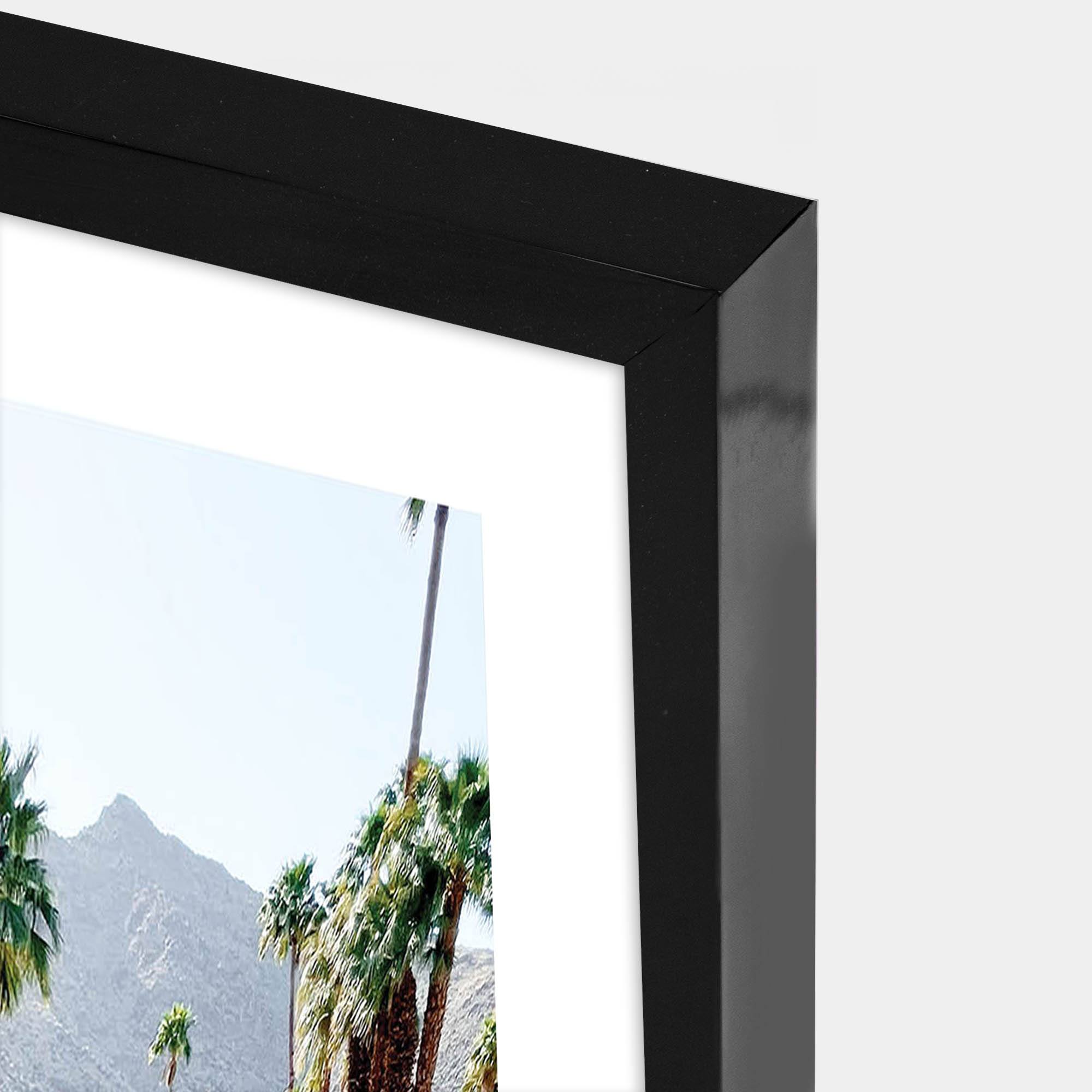 Modern Love-corner-blk-g
