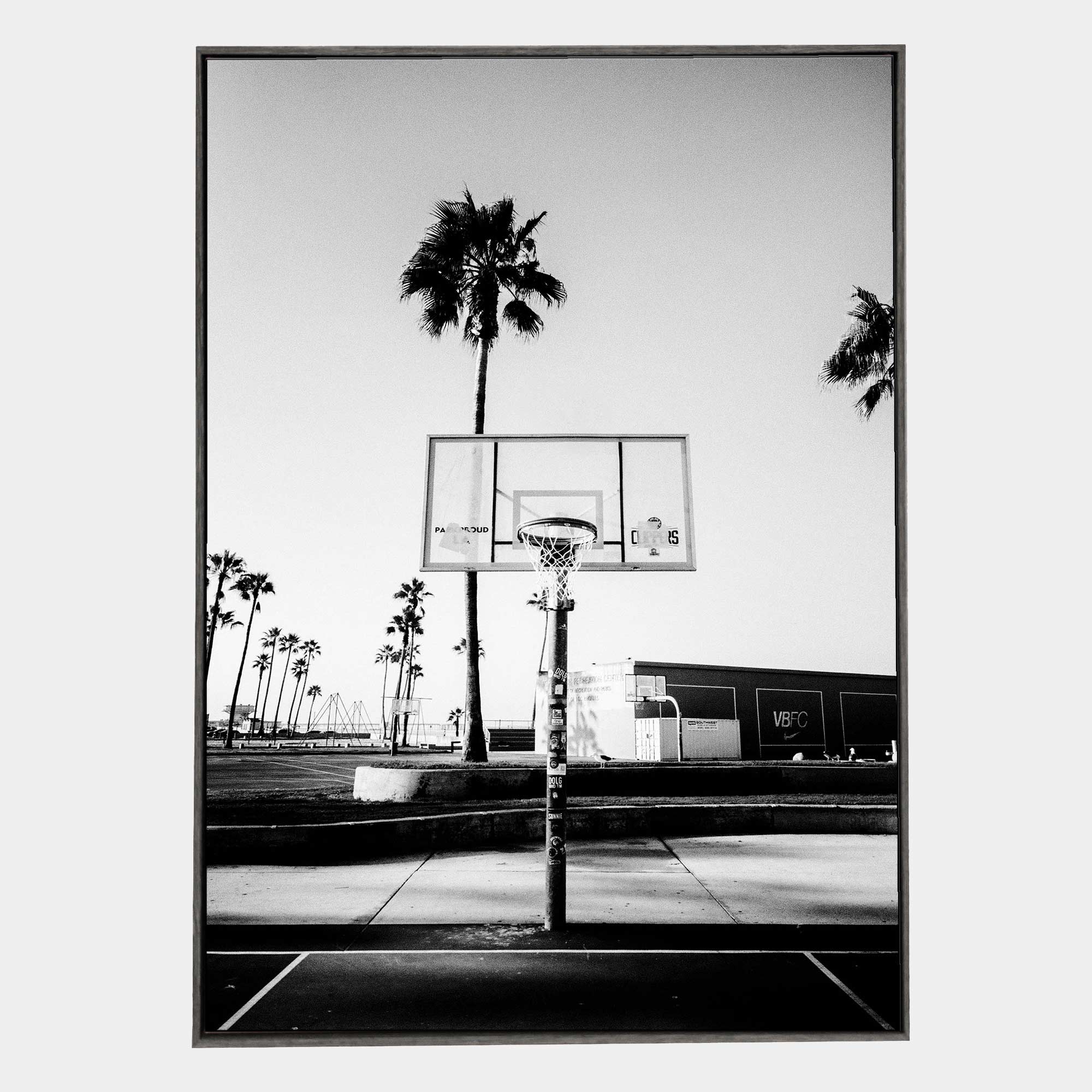 Courtside-Front-Blck-Bxd-G